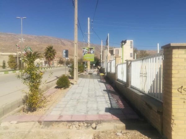 اجرای فاز دوم پروژه موزاییک فرش معابر توسط شهرداری نودان