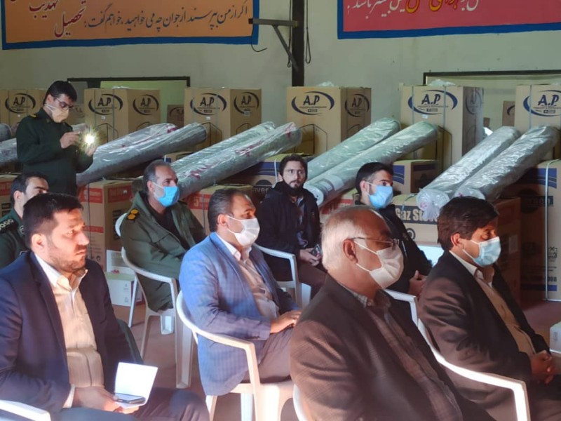 کمک های مهربانانه در تهیه جهیزیه نوعروسان خانواده های نیازمند در کوه چنار