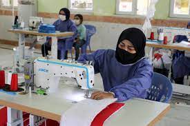 بازدید و بازرسی از خیاطان و تولید کنندگان پوشاک مدارس شهرستان کوه چنار