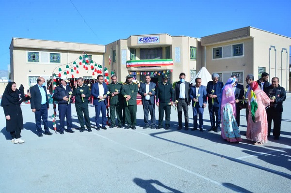 طنین زنگ انقلاب در سطح مدارس شهرستان کوه چنار